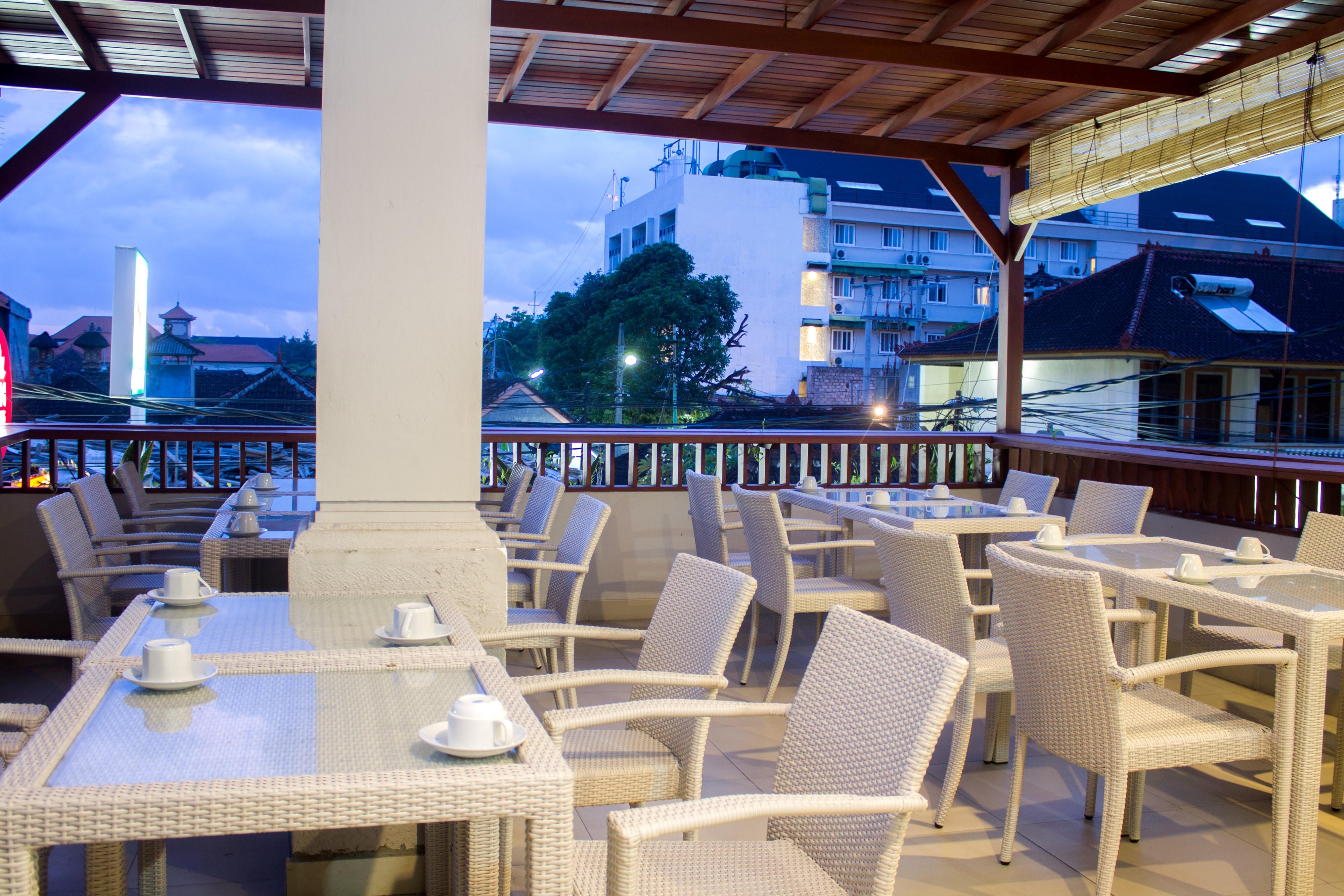 Transera Kamini Legian Hotel Экстерьер фото