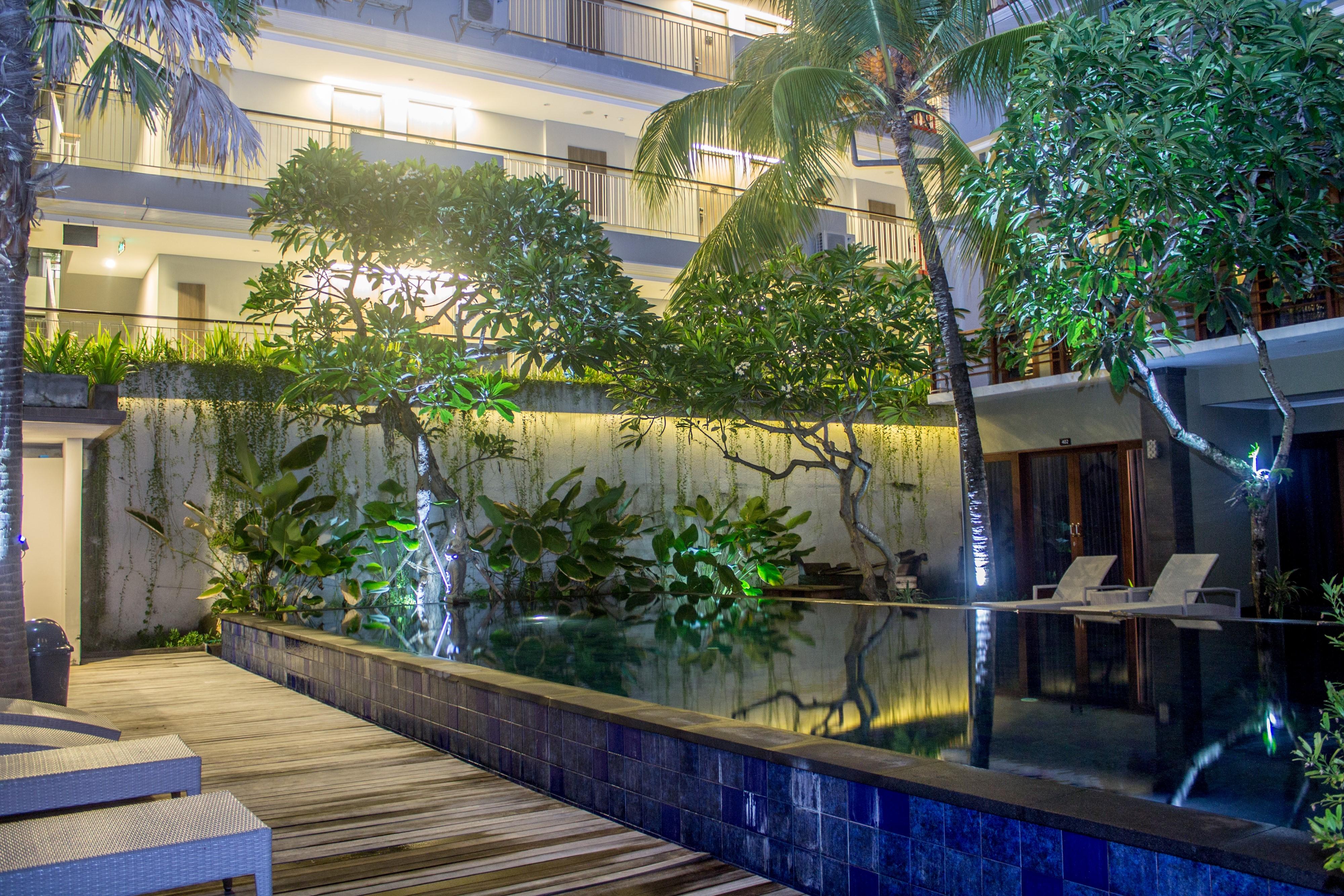 Transera Kamini Legian Hotel Экстерьер фото