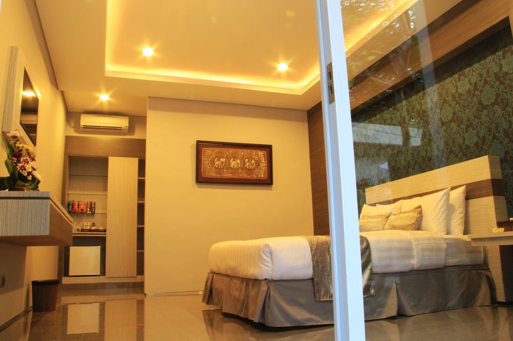 Transera Kamini Legian Hotel Экстерьер фото