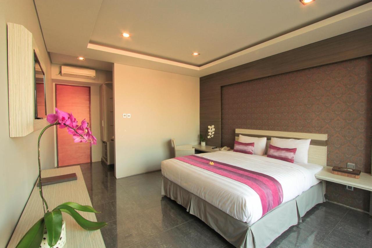 Transera Kamini Legian Hotel Экстерьер фото
