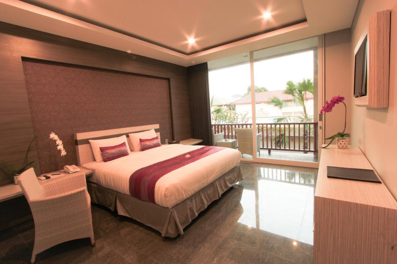 Transera Kamini Legian Hotel Экстерьер фото